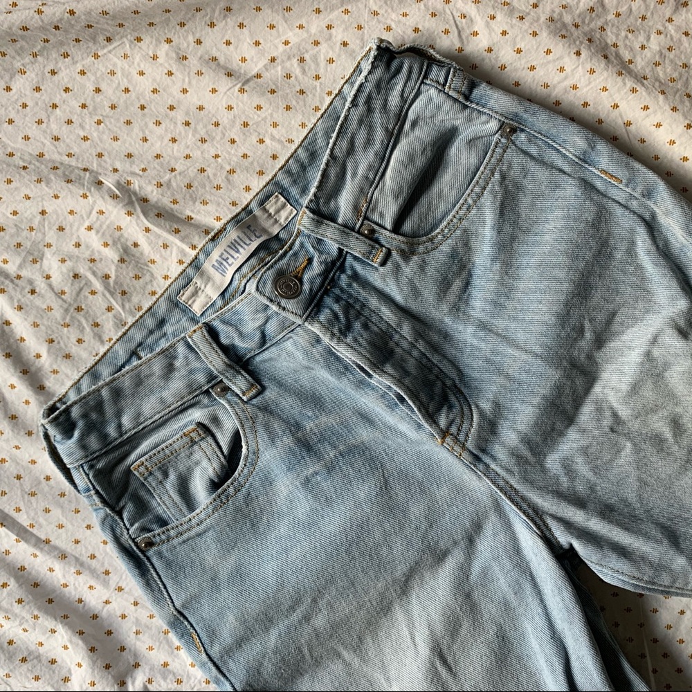 *3/$20* BRANDY MELVILLE Ripped Boyfriend Jeans